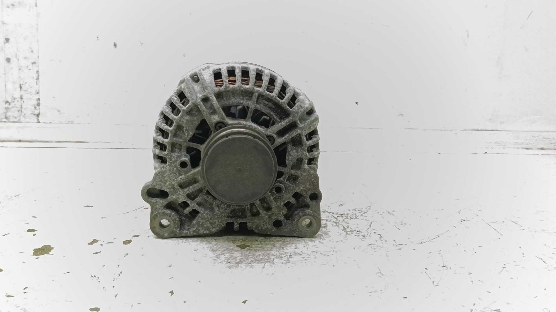 Recambio de alternador para seat alhambra (7v9) signa 4x4 referencia OEM IAM 021903026A 0124615017 