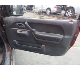 Recambio de guarnecido puerta delantera derecha para suzuki jimny sn (fj) 1.3 16v cat referencia OEM IAM   