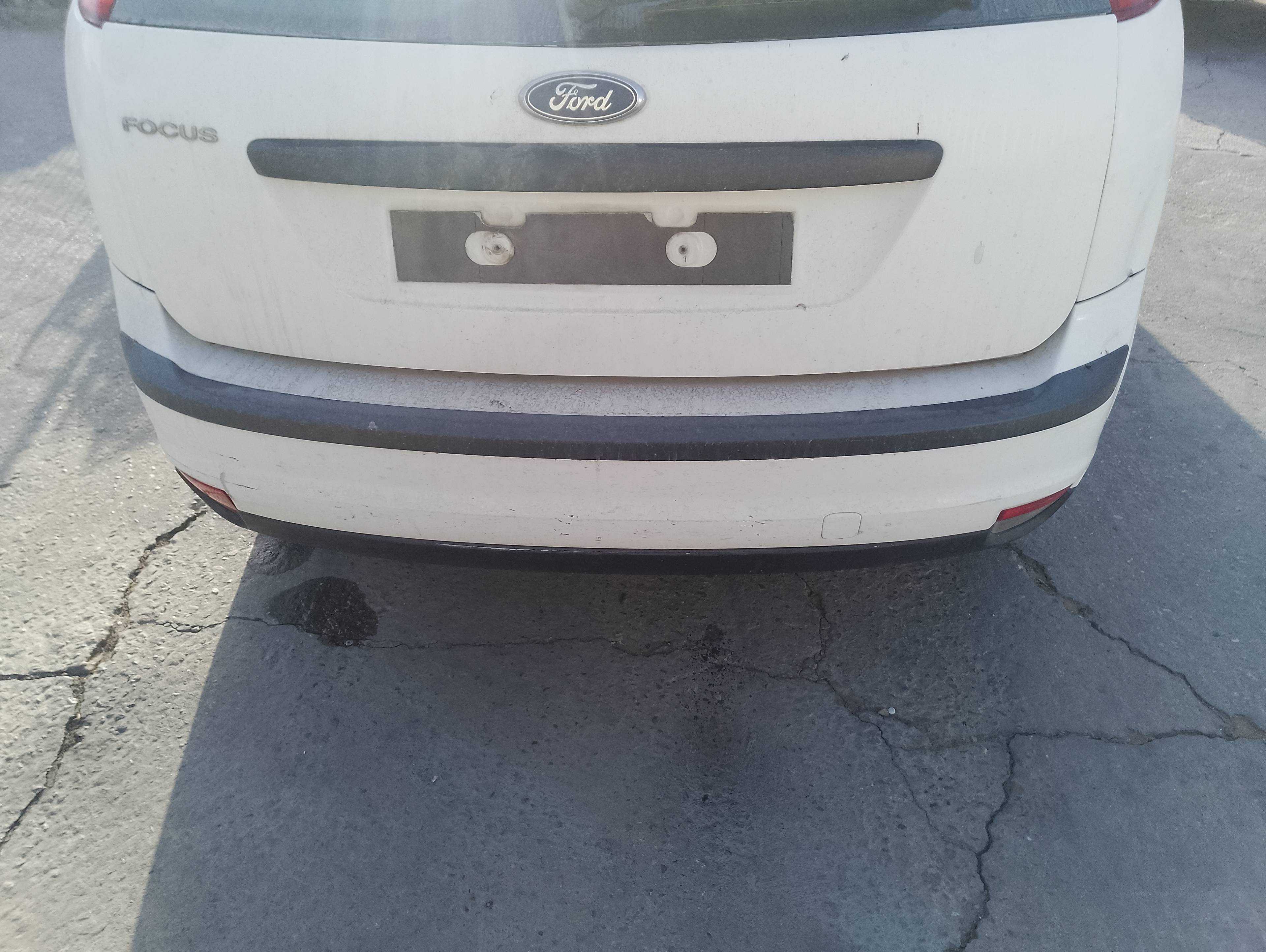 Recambio de paragolpes trasero para ford focus berlina (cap) ambiente (d) referencia OEM IAM   