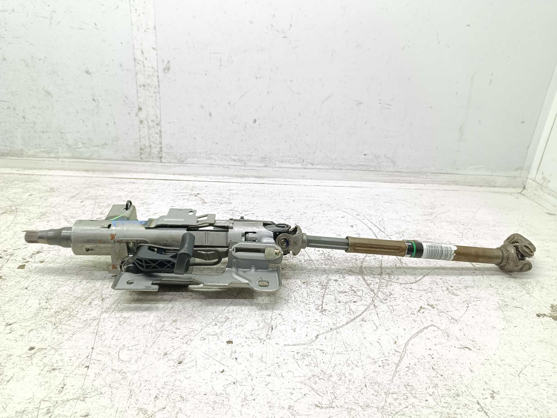 Recambio de columna direccion para peugeot 208 style referencia OEM IAM 61NJZS1381480  