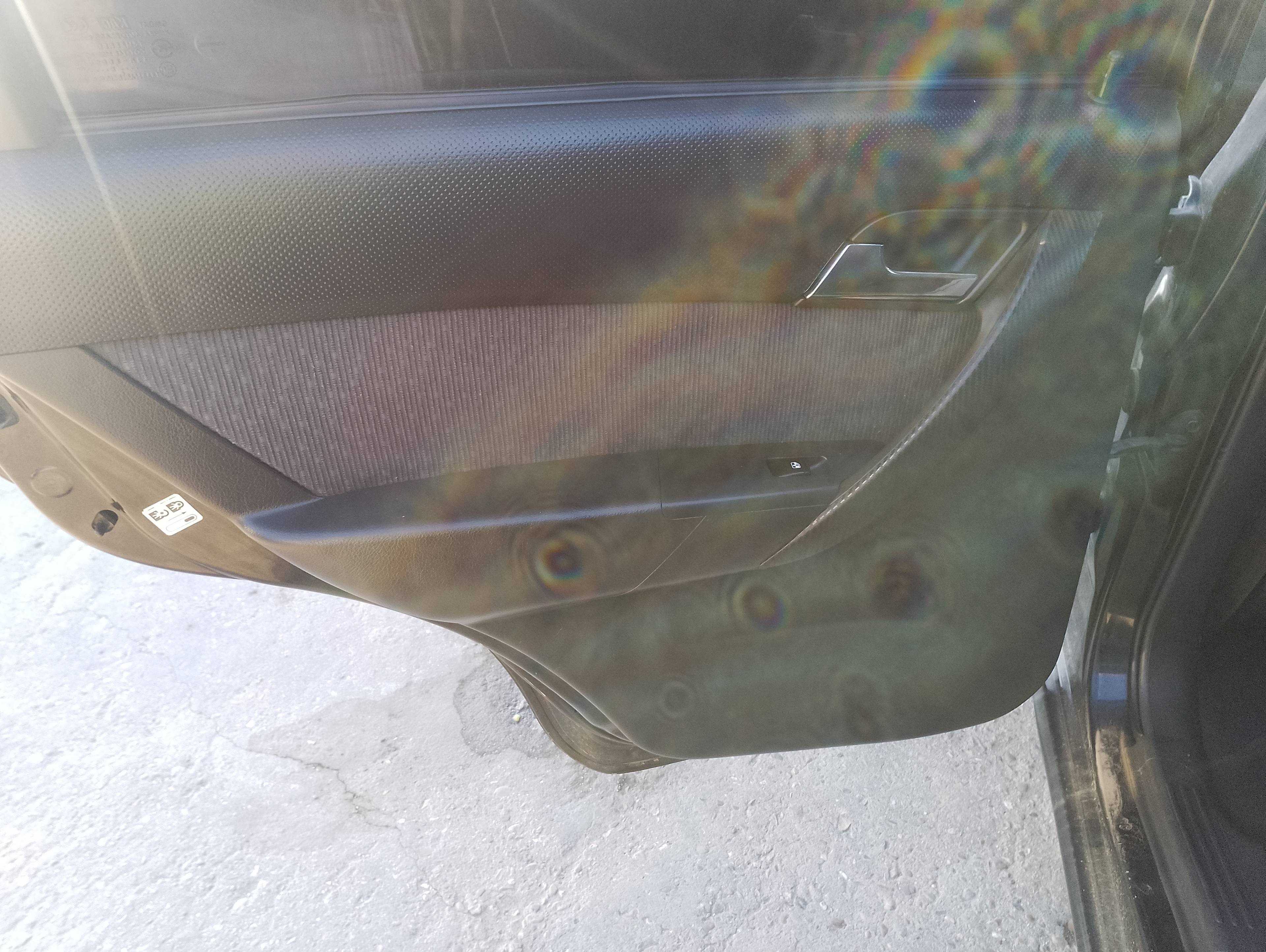 Recambio de guarnecido puerta trasera izquierda para chevrolet aveo ls referencia OEM IAM   