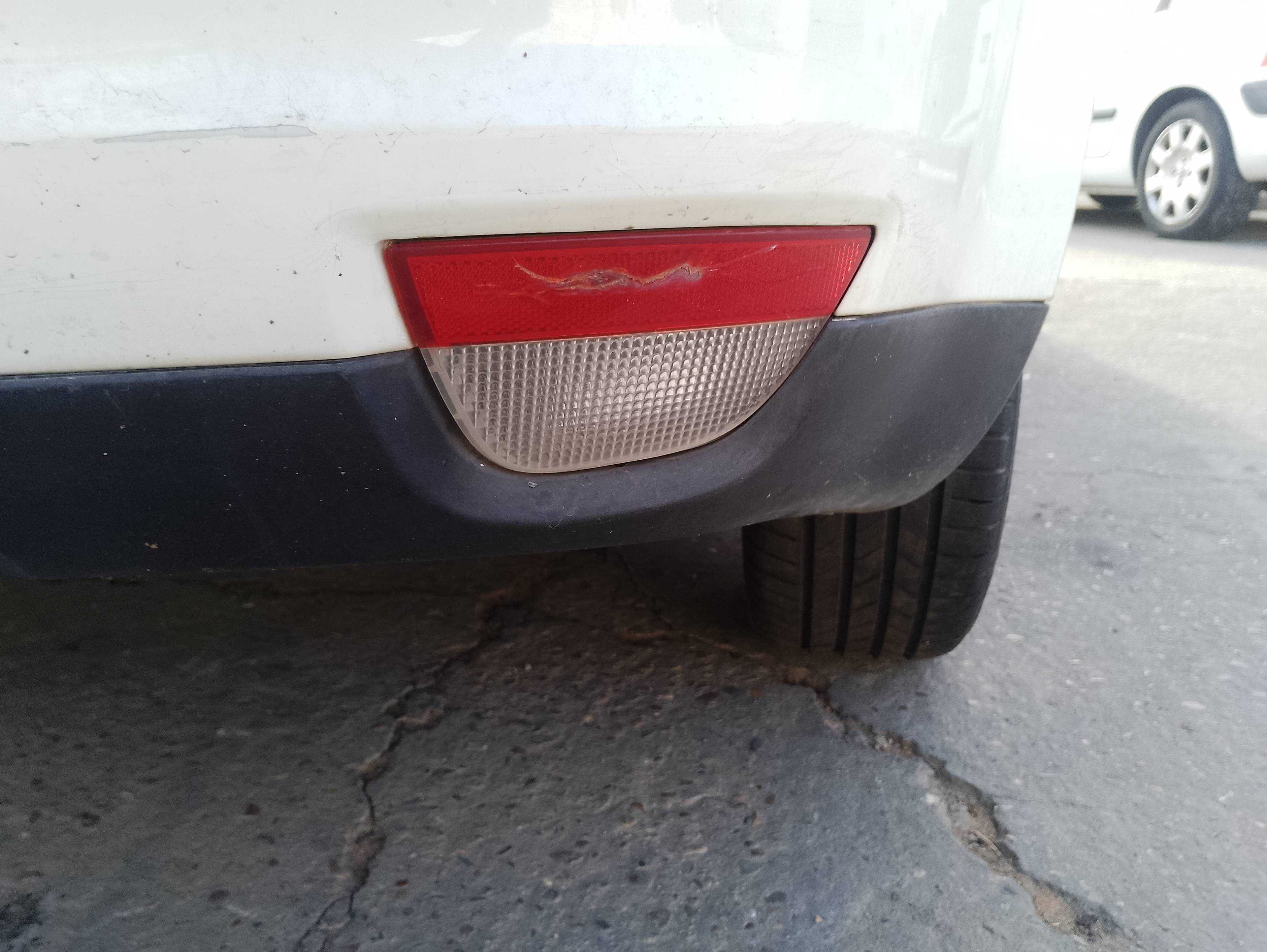 Recambio de piloto marcha atras para ford focus berlina (cap) ambiente (d) referencia OEM IAM   