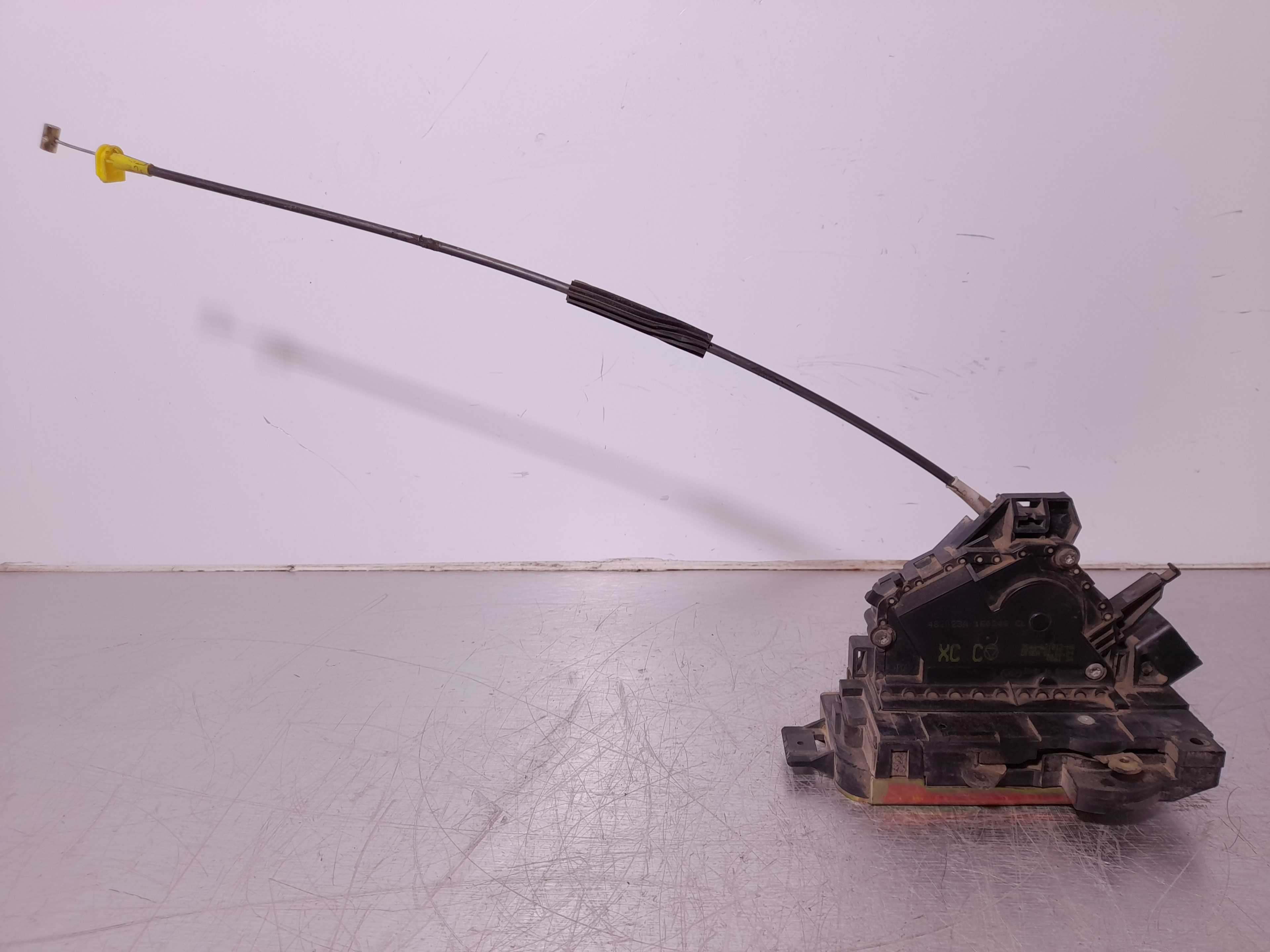 Recambio de cerradura puerta delantera derecha para ford focus berlina (cak) ambiente referencia OEM IAM 2S4AA21812HA  