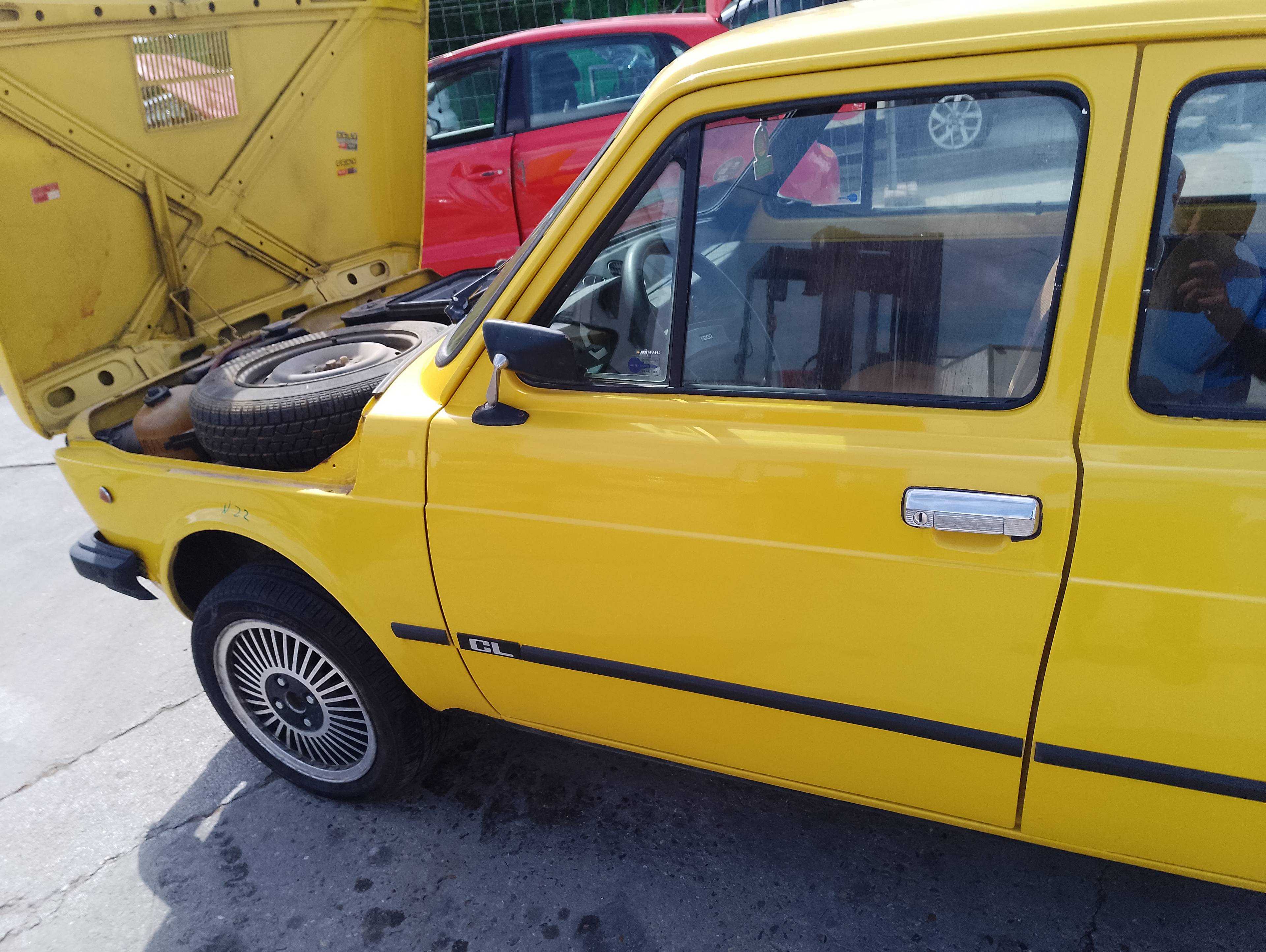 Recambio de puerta delantera izquierda para seat 127 referencia OEM IAM   