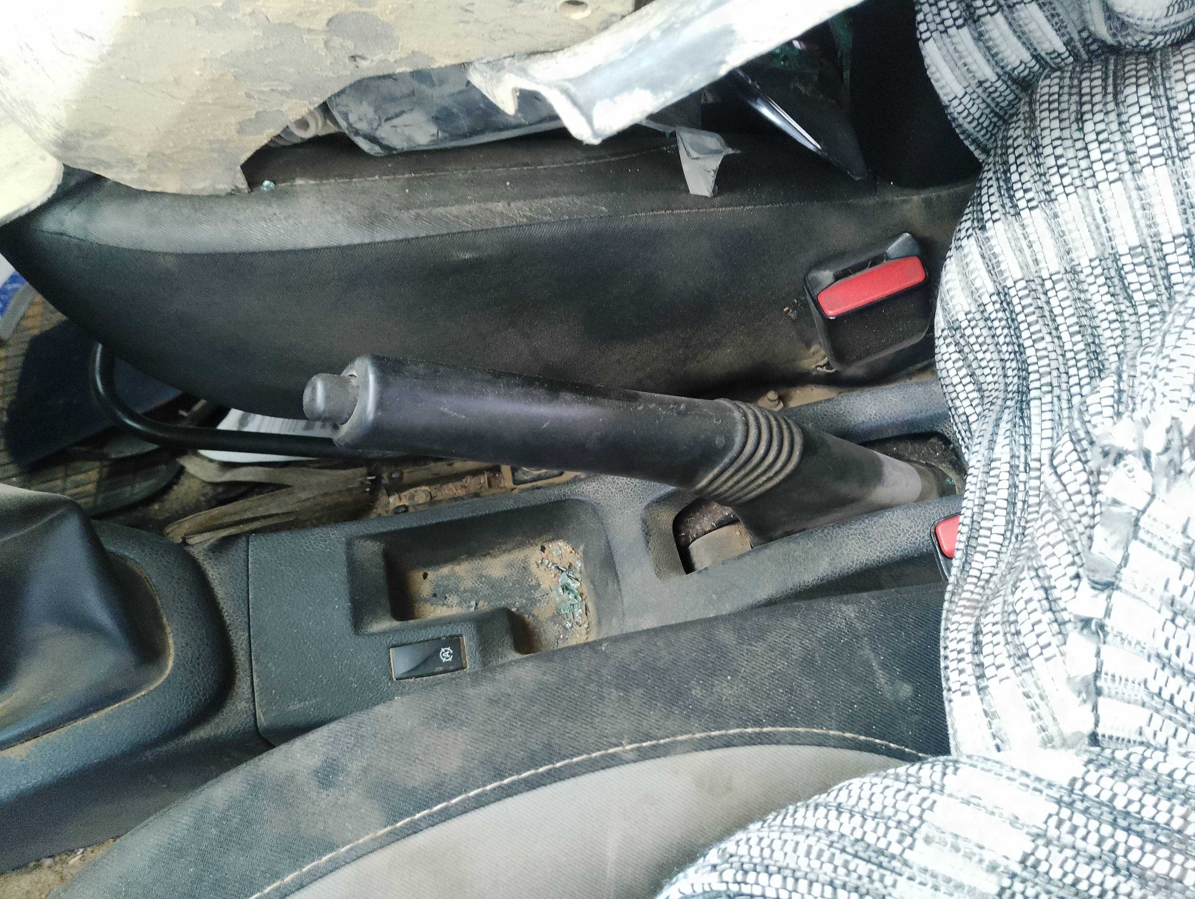 Recambio de palanca freno para dacia sandero laureate referencia OEM IAM   