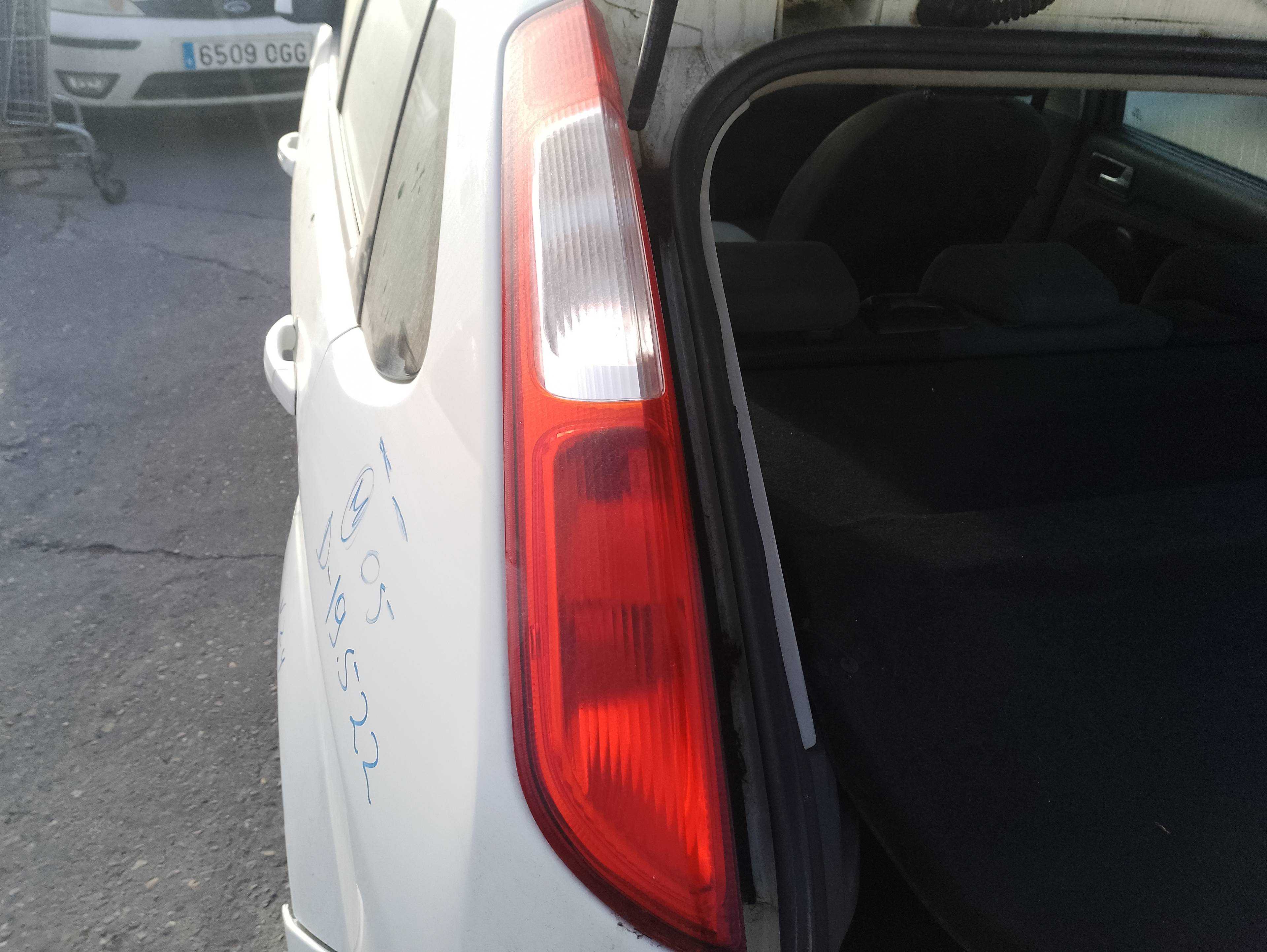 Recambio de piloto trasero izquierdo para ford focus berlina (cap) ambiente (d) referencia OEM IAM   