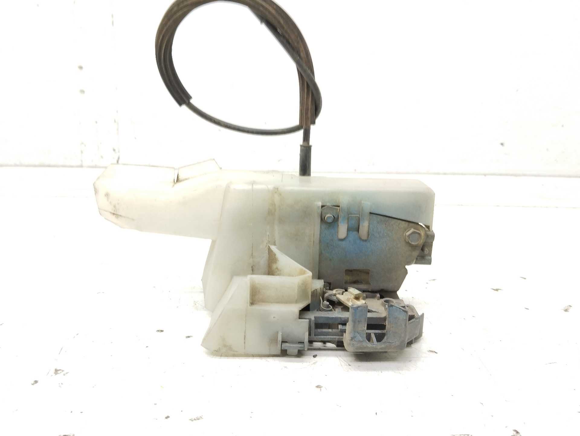 Recambio de cerradura puerta delantera derecha para renault clio ii fase i (b/cbo) 1.9 d referencia OEM IAM   