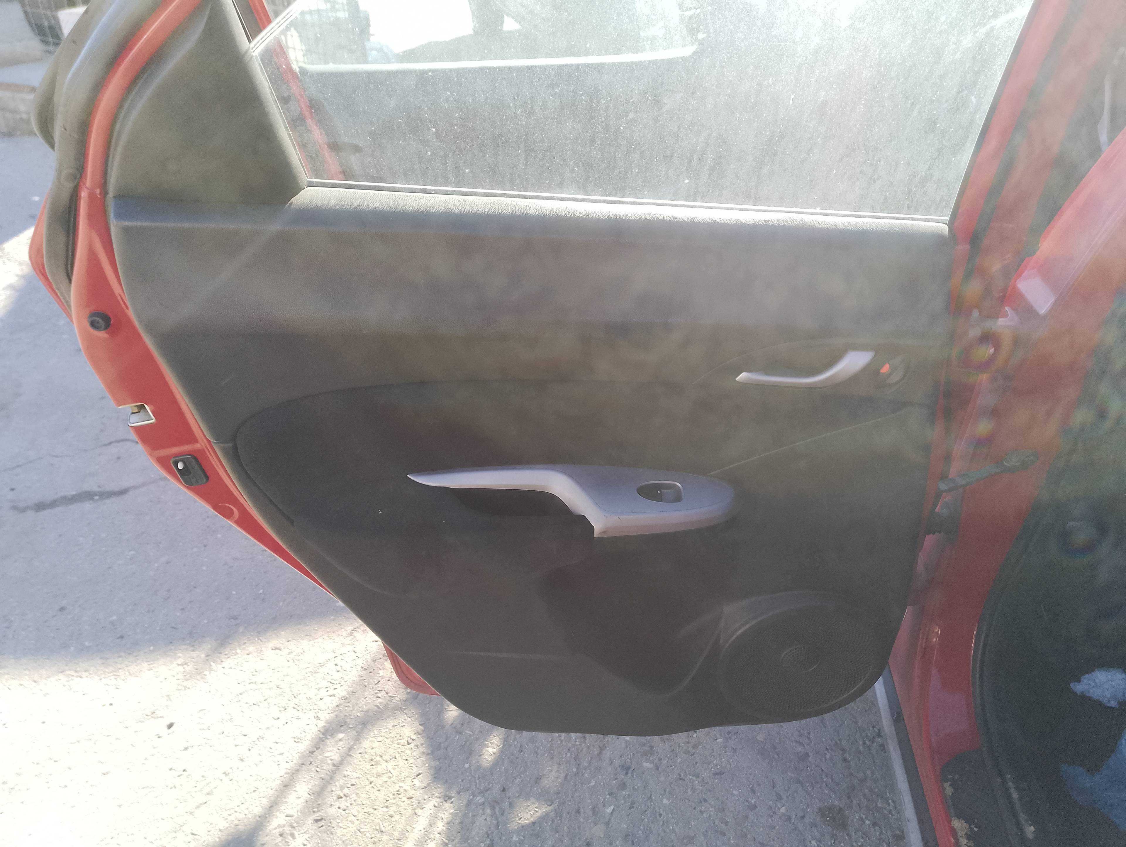 Recambio de guarnecido puerta trasera izquierda para honda civic berlina 5 (fk) 1.8 comfort referencia OEM IAM   