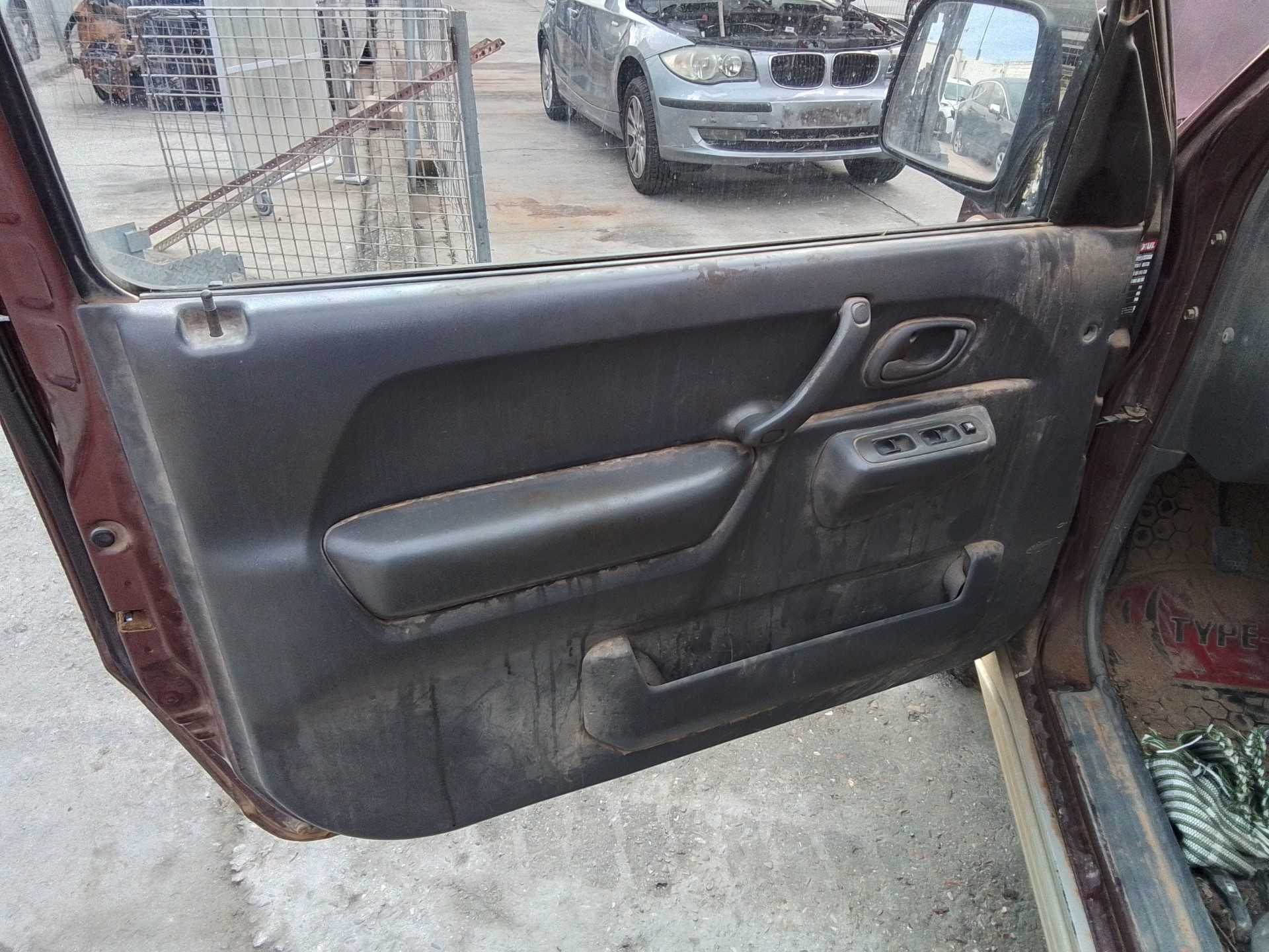 Recambio de guarnecido puerta delantera izquierda para suzuki jimny sn (fj) 1.3 16v cat referencia OEM IAM   