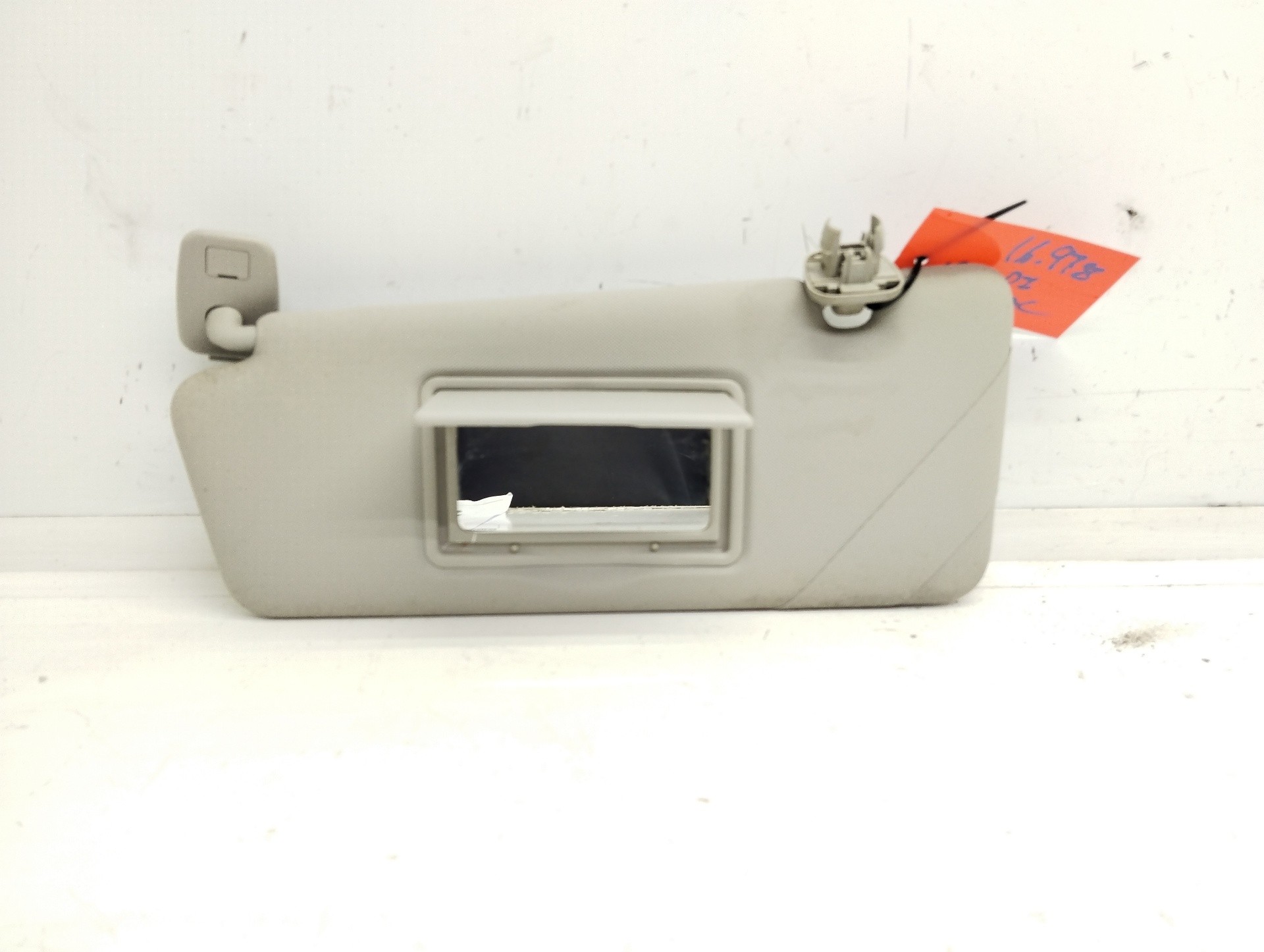 Recambio de parasol izquierdo para renault captur 1.5 dci diesel fap referencia OEM IAM 964012136R  