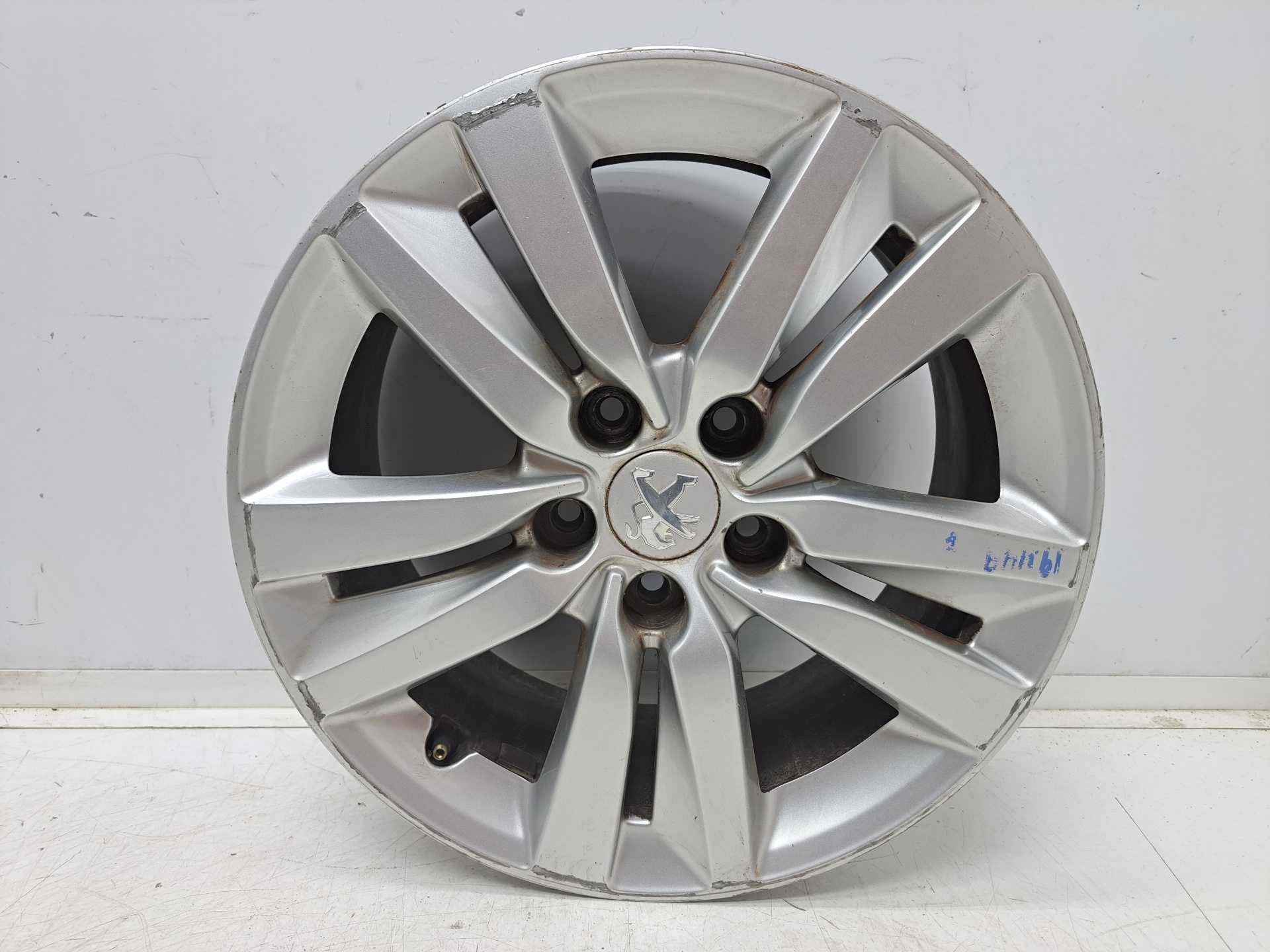 Recambio de llanta para peugeot 308 active referencia OEM IAM R16 9677989577 
