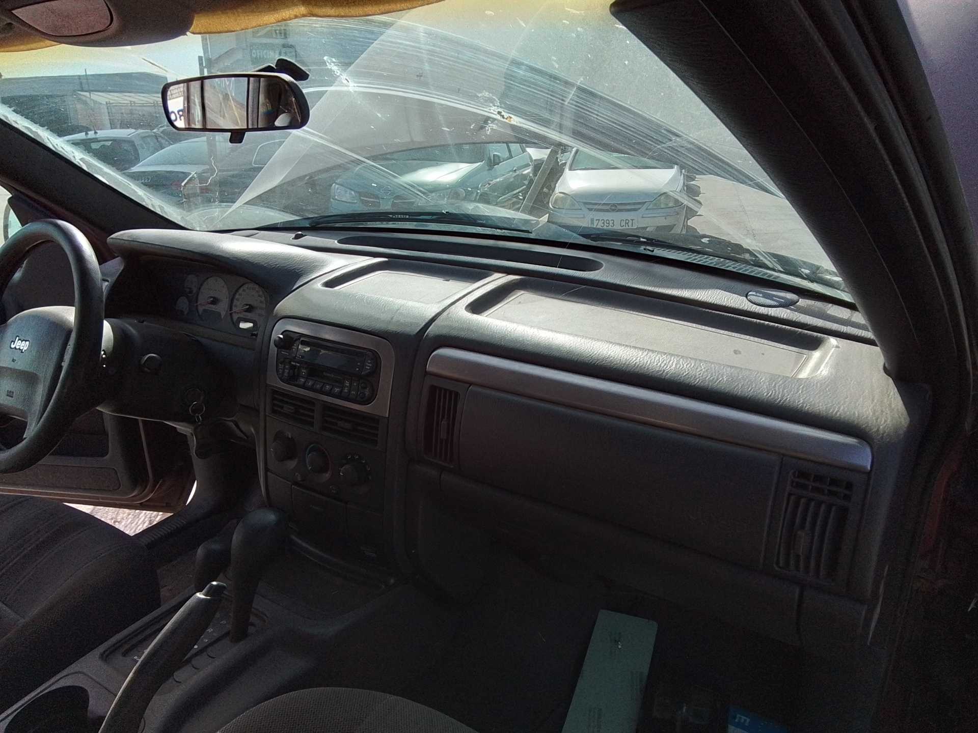 Recambio de salpicadero para chrysler jeep gr.cherokee (wj/wg) 3.1 td laredo referencia OEM IAM   
