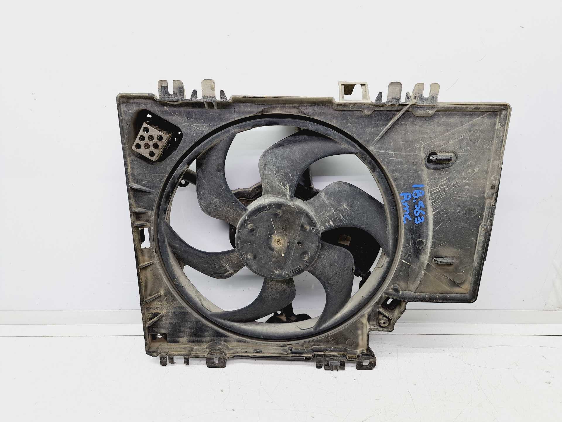 Recambio de electroventilador para nissan micra (k12e) 25 aniversario referencia OEM IAM 1831442016 1831717016 