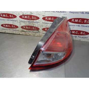 PILOTO TRASERO DERECHO C1BB13404 