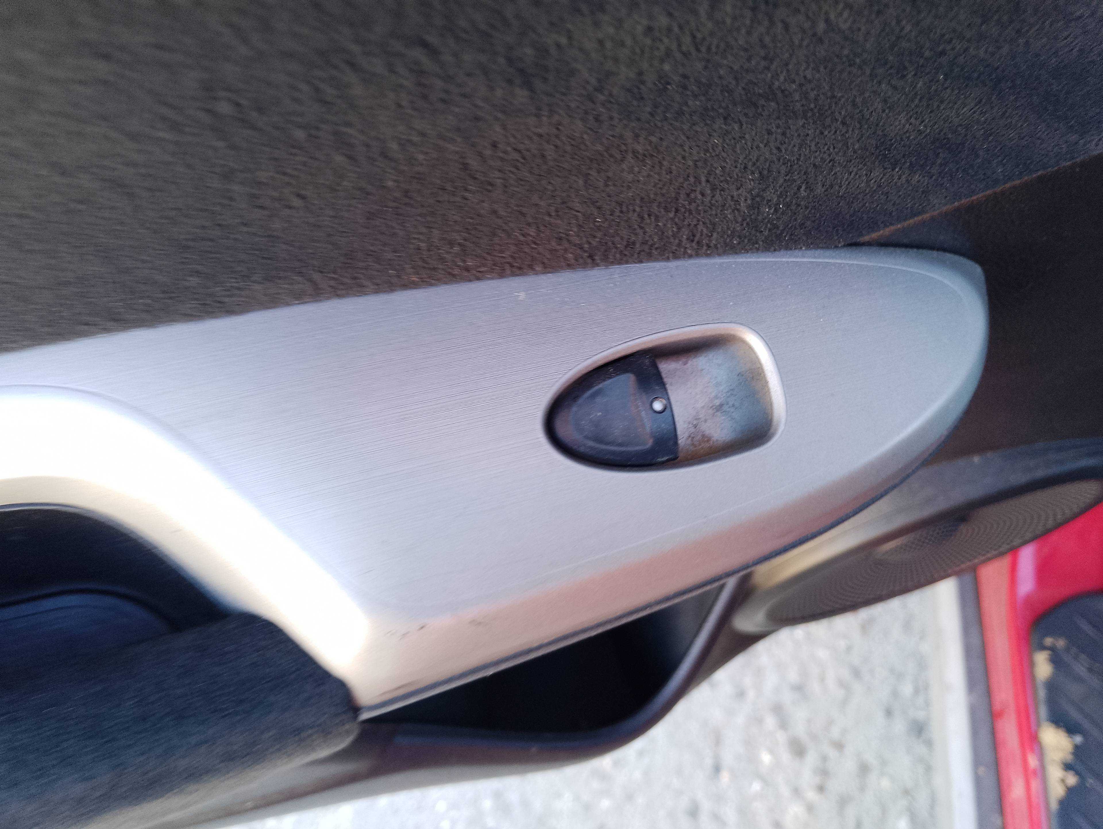Recambio de mando elevalunas trasero izquierdo para honda civic berlina 5 (fk) 1.8 comfort referencia OEM IAM 83790SMG  