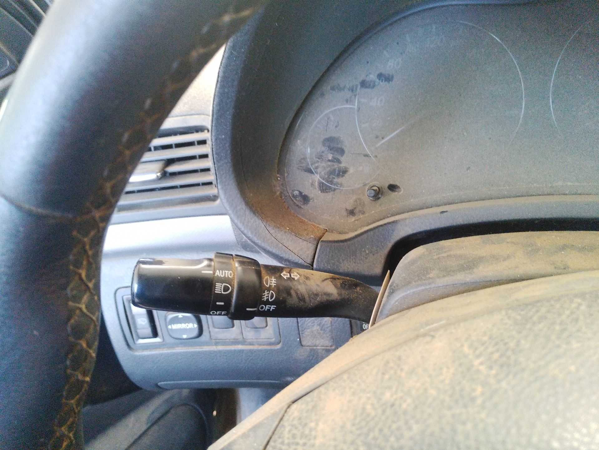 Recambio de mando intermitentes para toyota avensis station wagon (_t25_) 2.2 d-4d (adt251_) referencia OEM IAM   