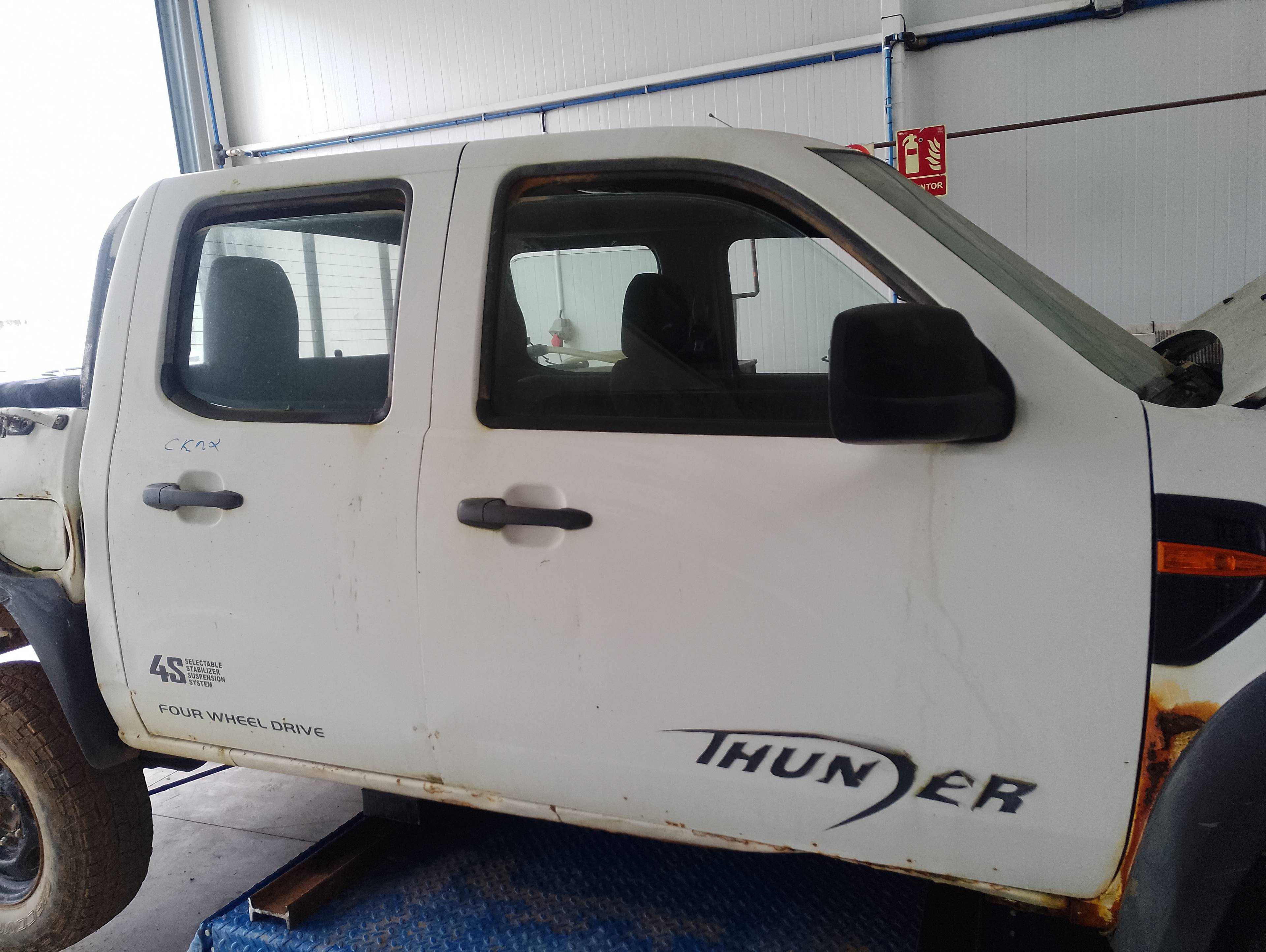 Recambio de puerta delantera derecha para ford ranger (es) xl cabina extra 4x4 referencia OEM IAM   