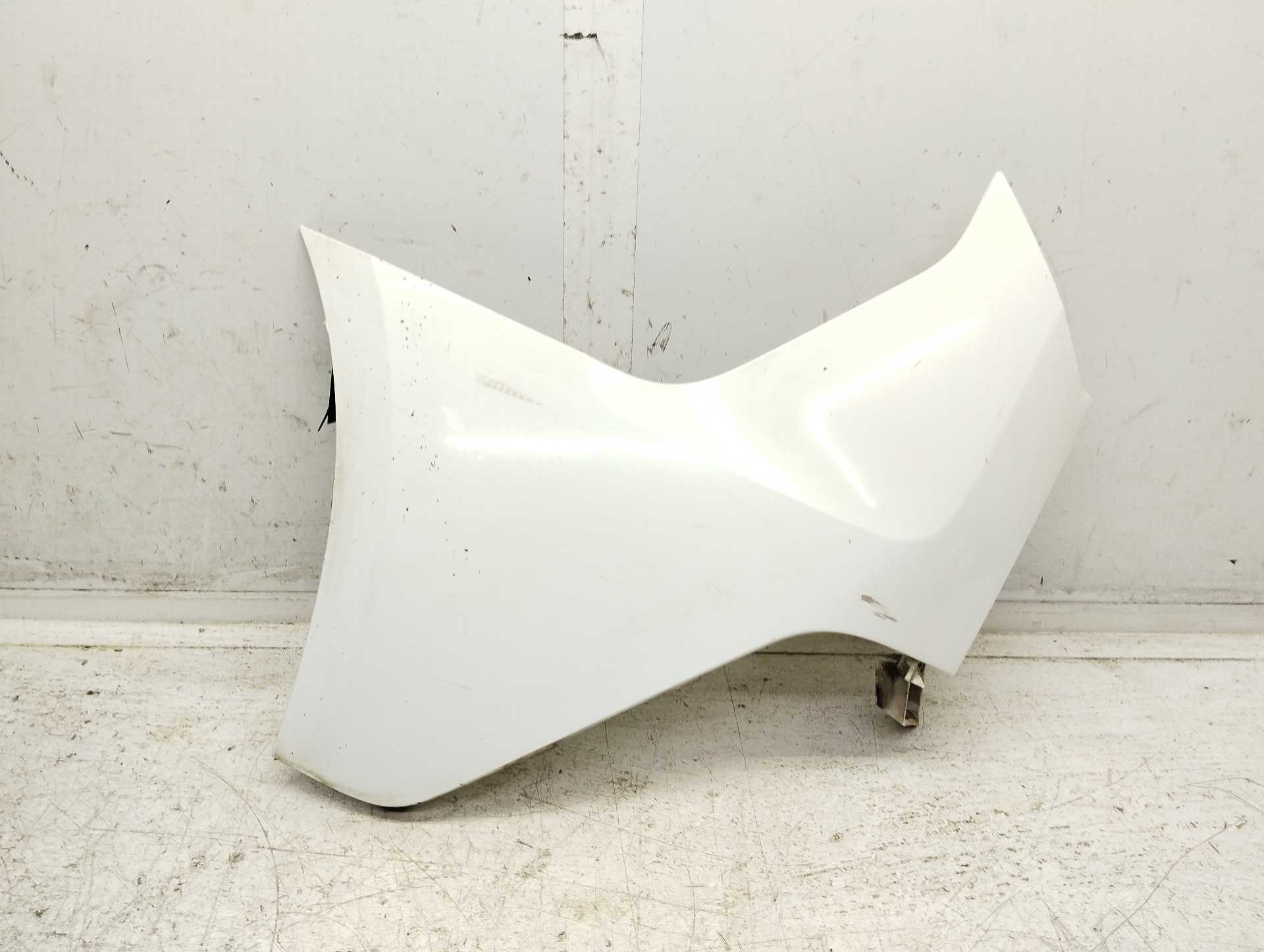 Recambio de puntera paragolpes trasera derecha para ford transit connect furgon 200 l1 ambiente referencia OEM IAM 1908537  