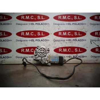 Recambio de motor elevalunas delantero derecho para audi a6 berlina (c4) 2.3 referencia OEM IAM 0531826101  
