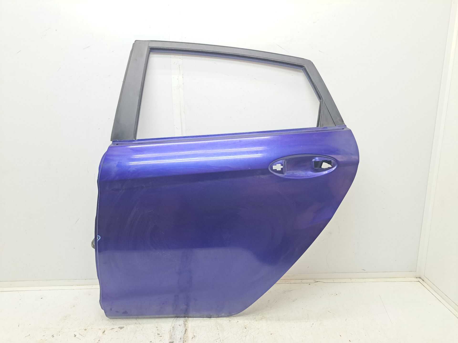 Recambio de puerta trasera izquierda para ford fiesta (ccn) black edition referencia OEM IAM   