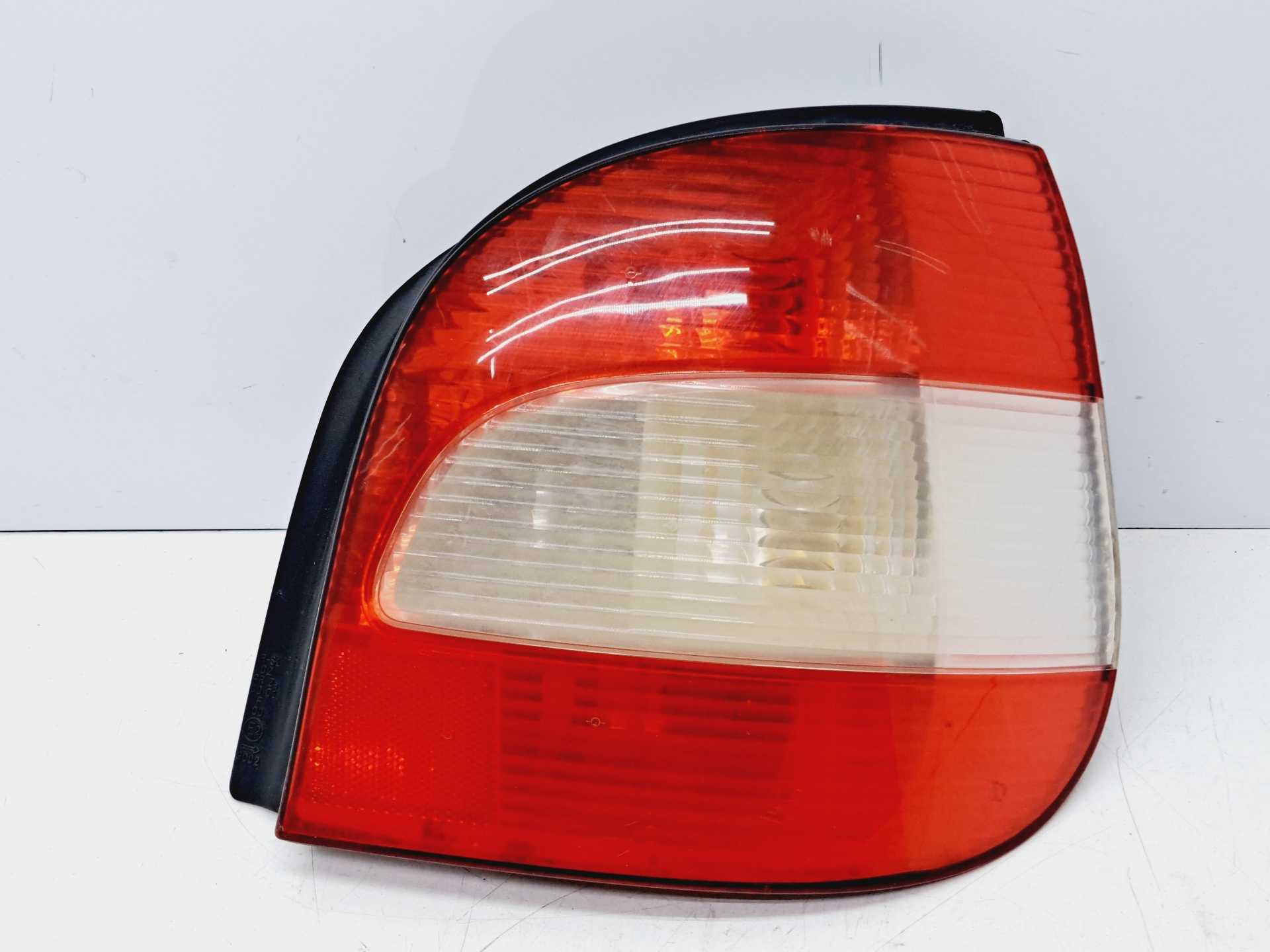 Recambio de piloto trasero derecho para renault megane i scenic (ja0) 1.9 dti diesel cat referencia OEM IAM  VALEO 