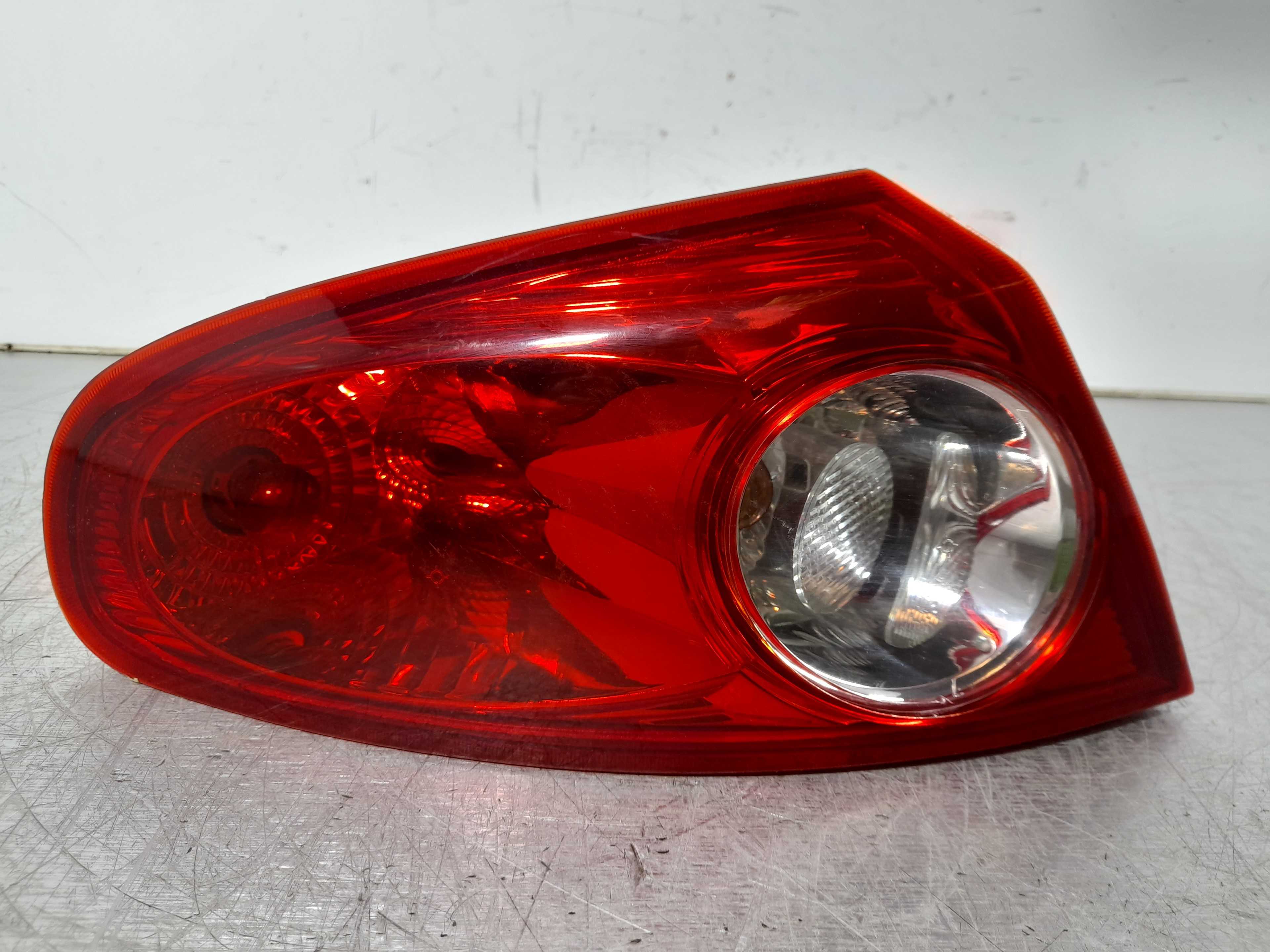 Recambio de piloto trasero izquierdo para chevrolet lacetti se referencia OEM IAM  96387724 