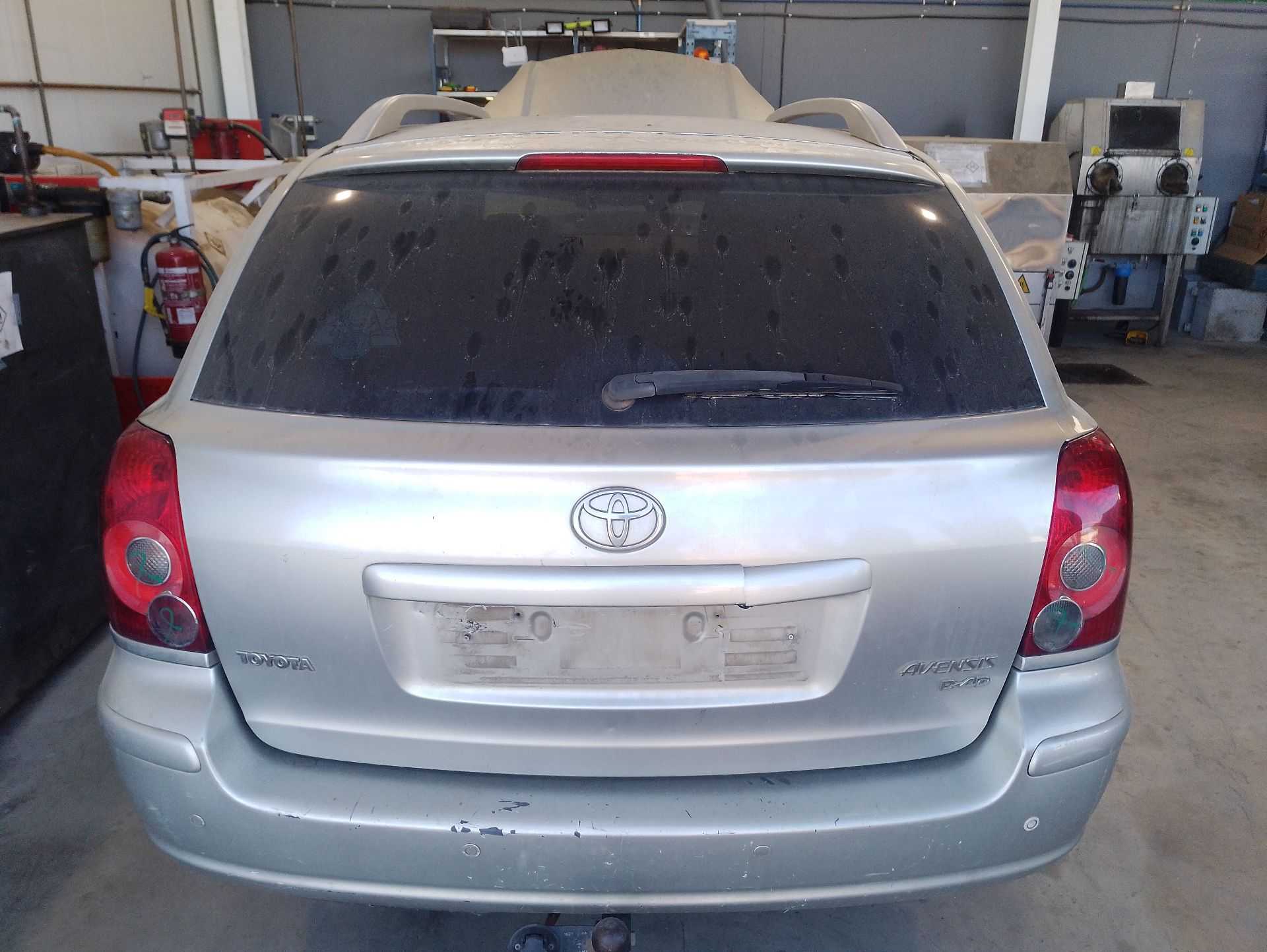 Recambio de porton trasero para toyota avensis station wagon (_t25_) 2.2 d-4d (adt251_) referencia OEM IAM   