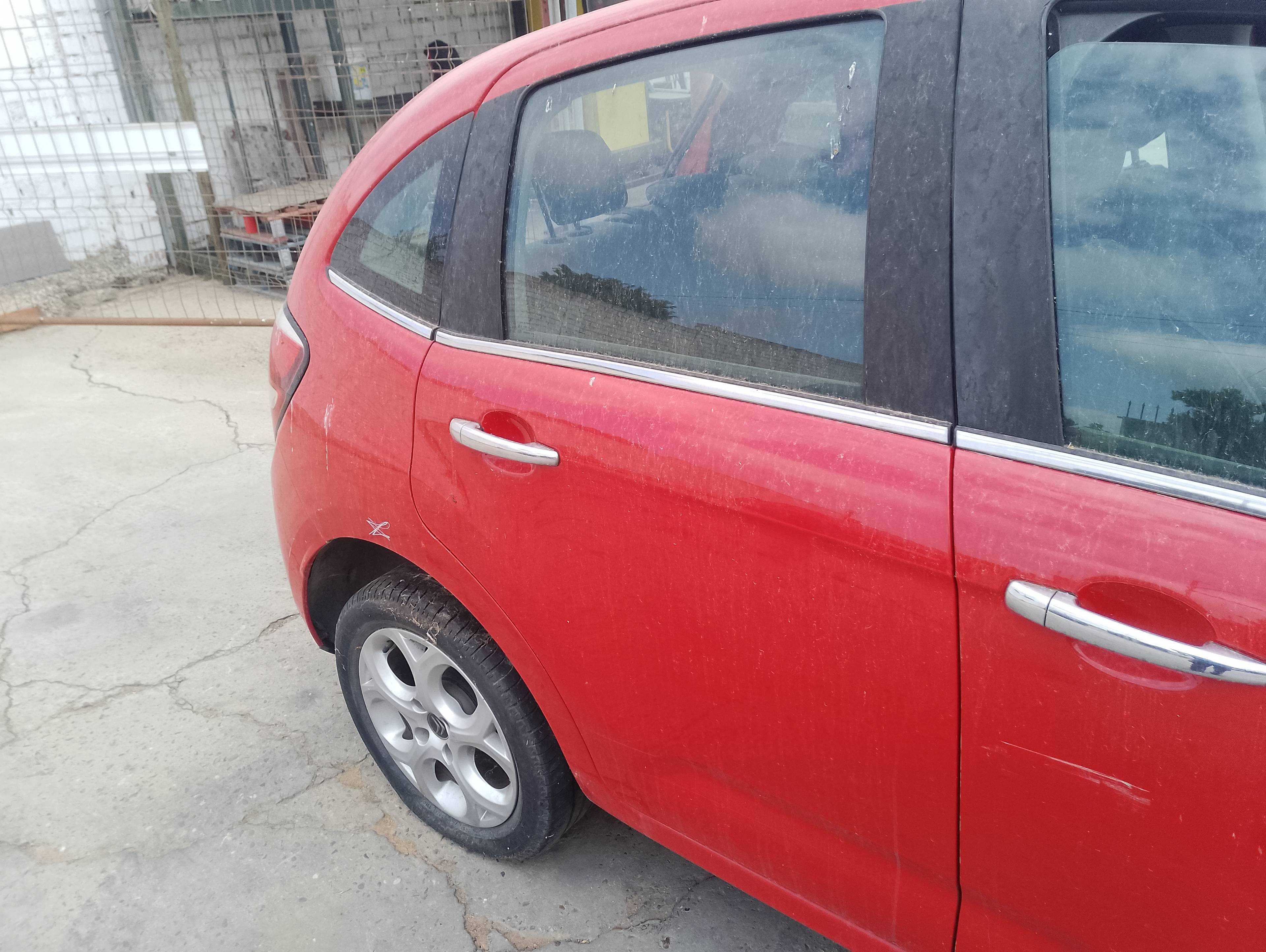 Recambio de puerta trasera derecha para citroën c3 live edition referencia OEM IAM   