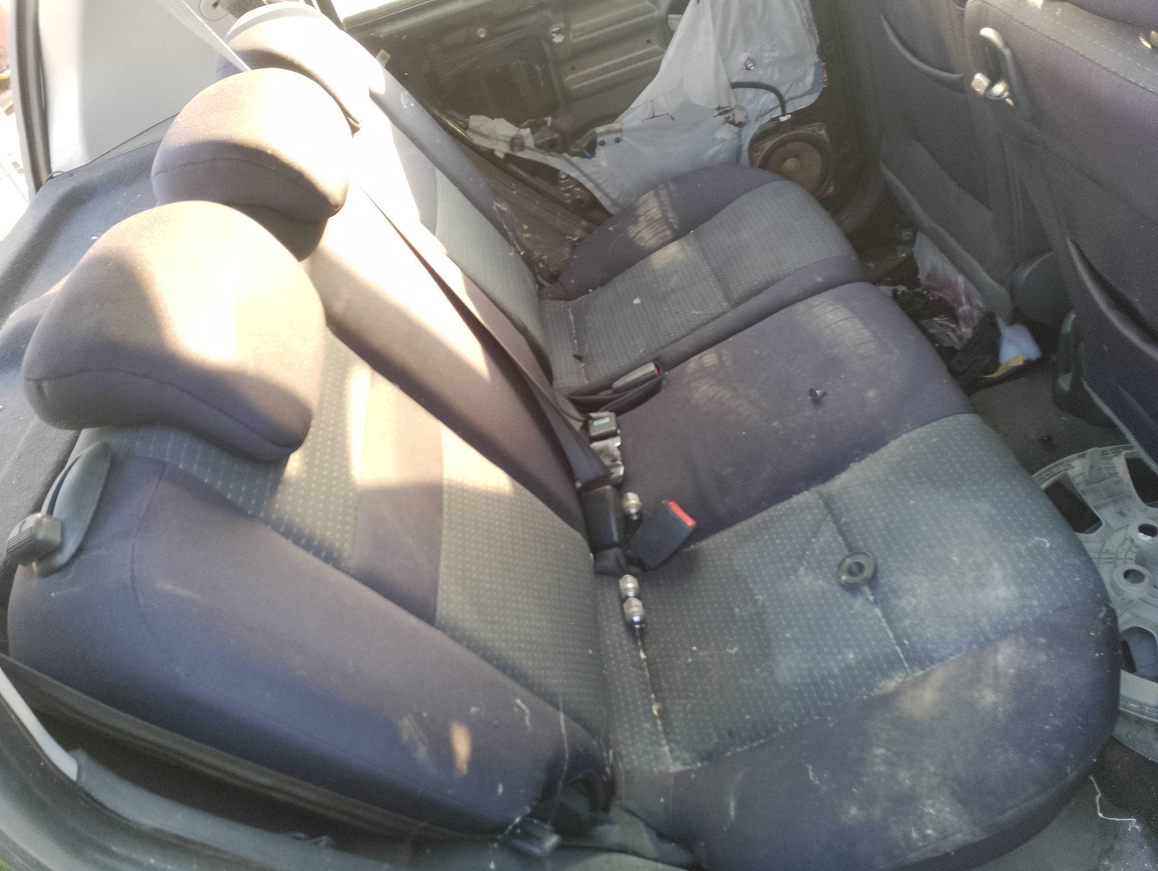 Recambio de asientos traseros para hyundai getz (tb) 1.1 básico referencia OEM IAM   