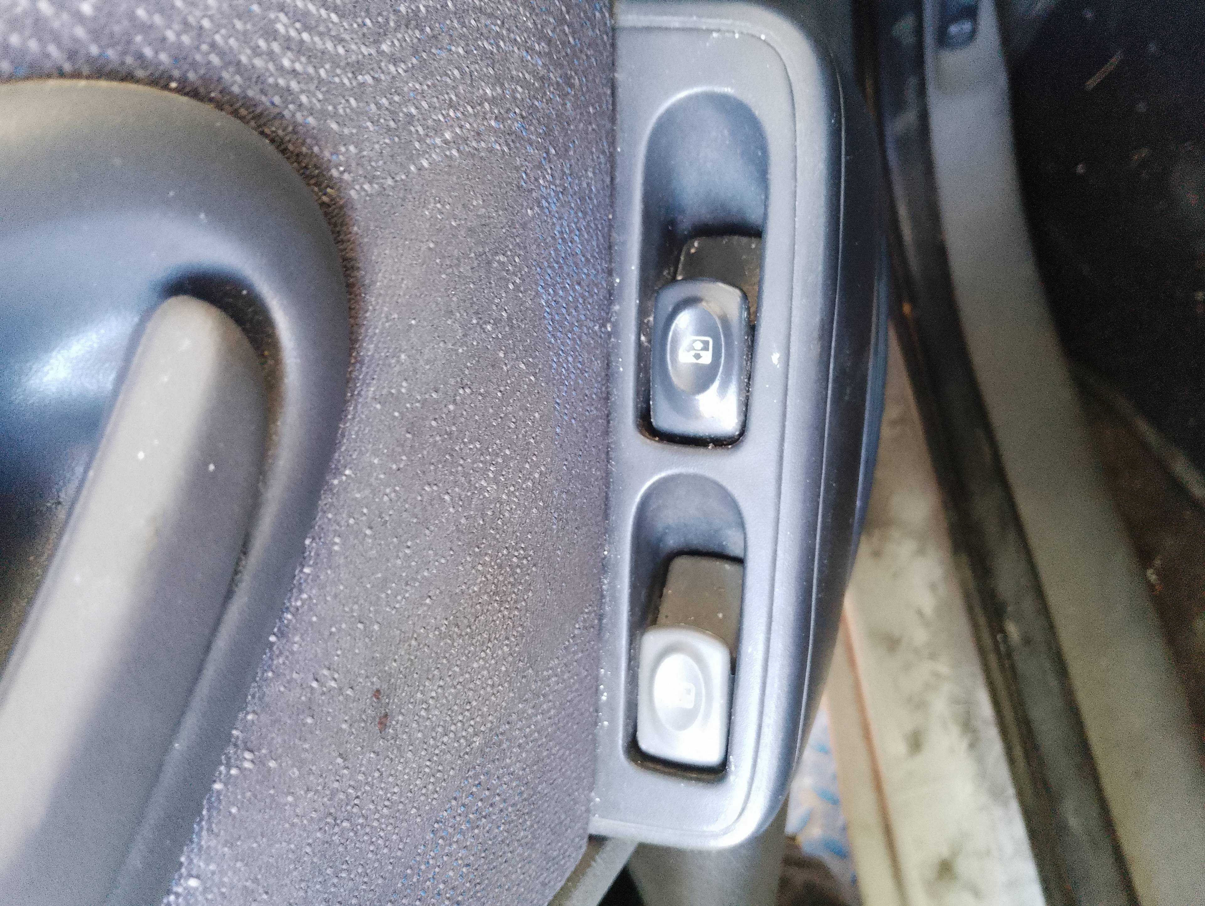 Recambio de mando elevalunas delantero izquierdo para renault clio ii fase i (b/cbo) 1.9 d referencia OEM IAM   