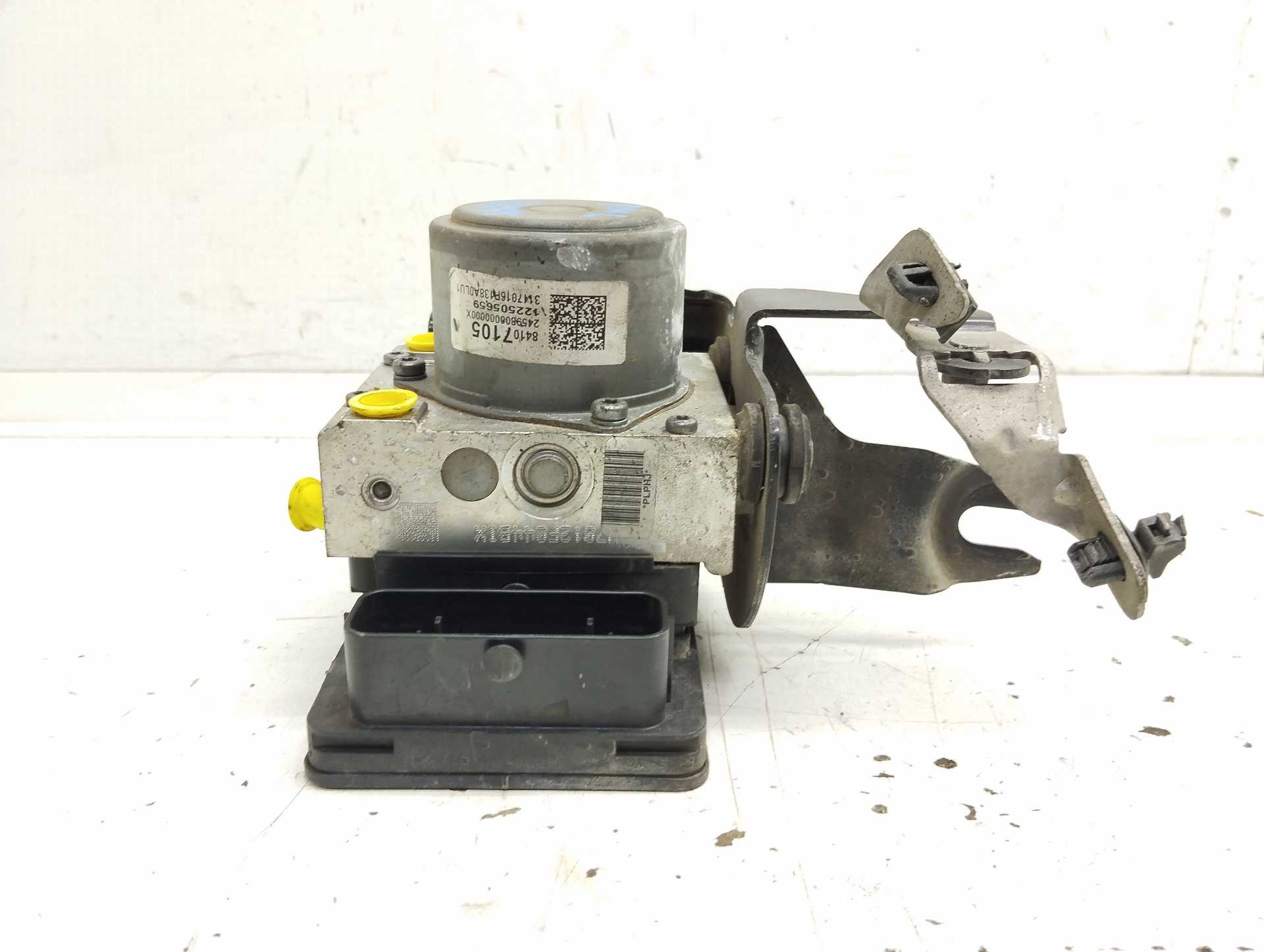 Recambio de abs para opel insignia berlina selective referencia OEM IAM 84107105 122505659 