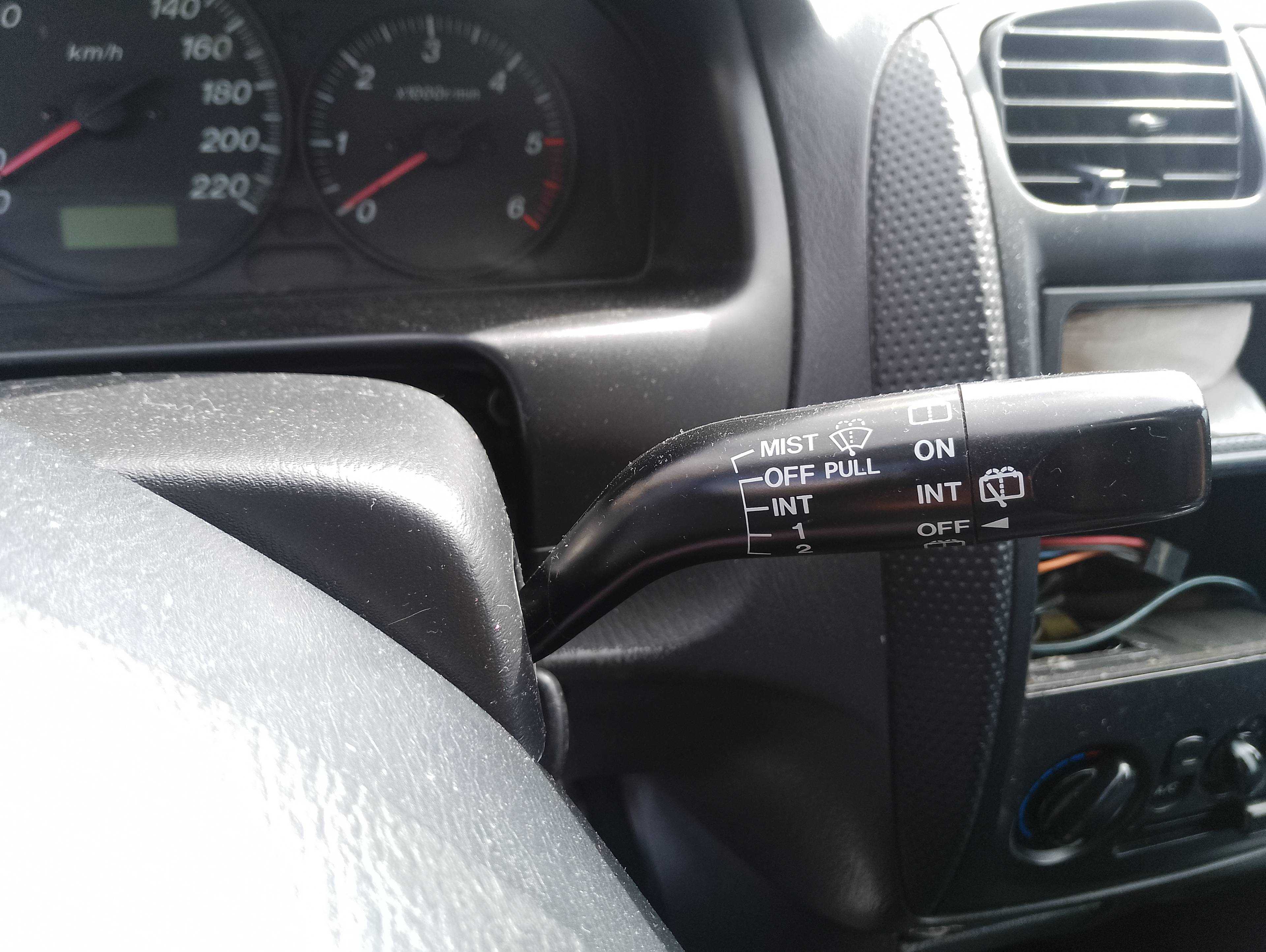 Recambio de mando limpia para mazda 323 berlina f/s (bj) 2.0 d f glx referencia OEM IAM   