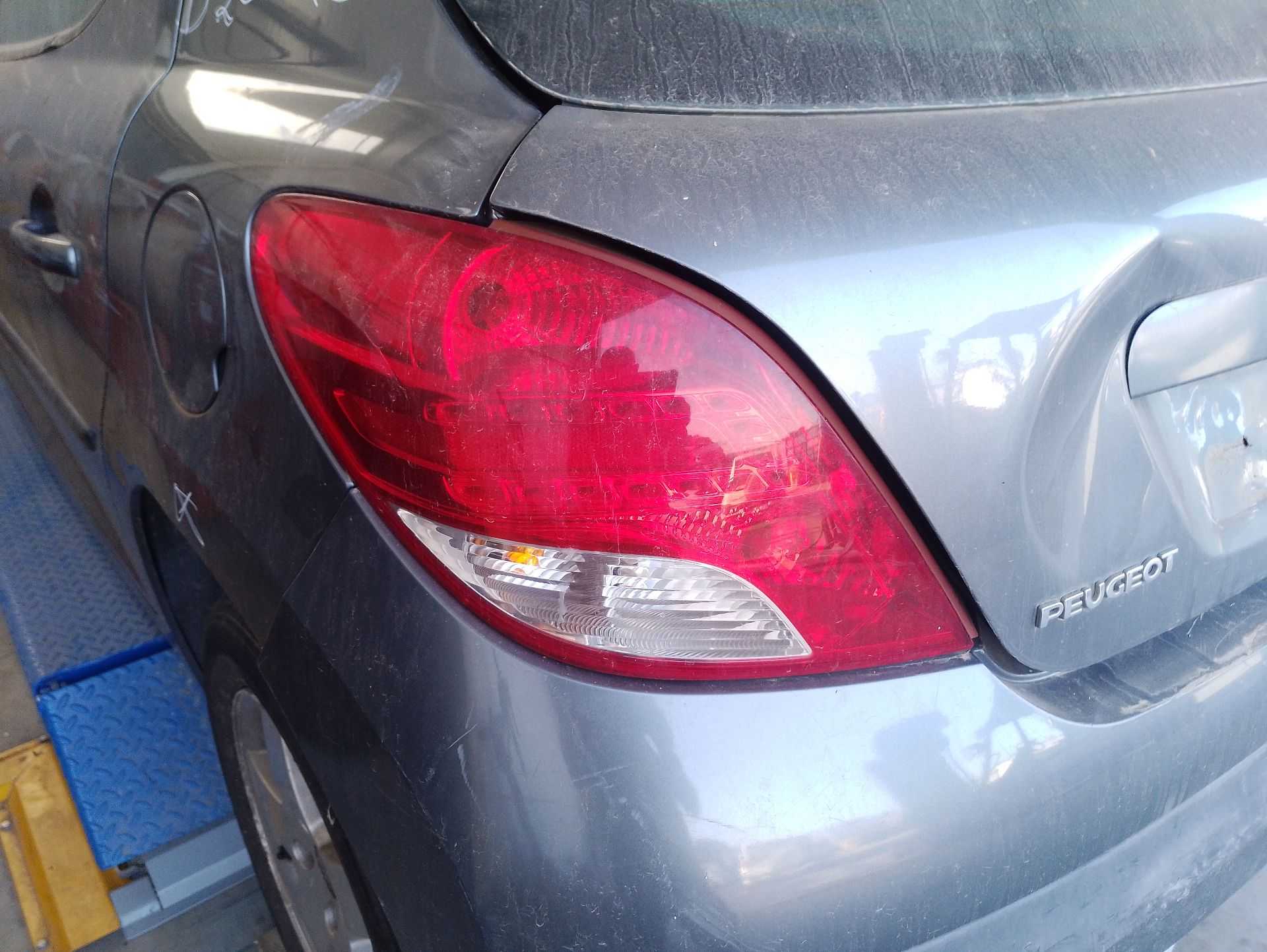 Recambio de piloto trasero izquierdo para peugeot 207/207+ (wa_, wc_) 1.4 hdi referencia OEM IAM 6350Y7  