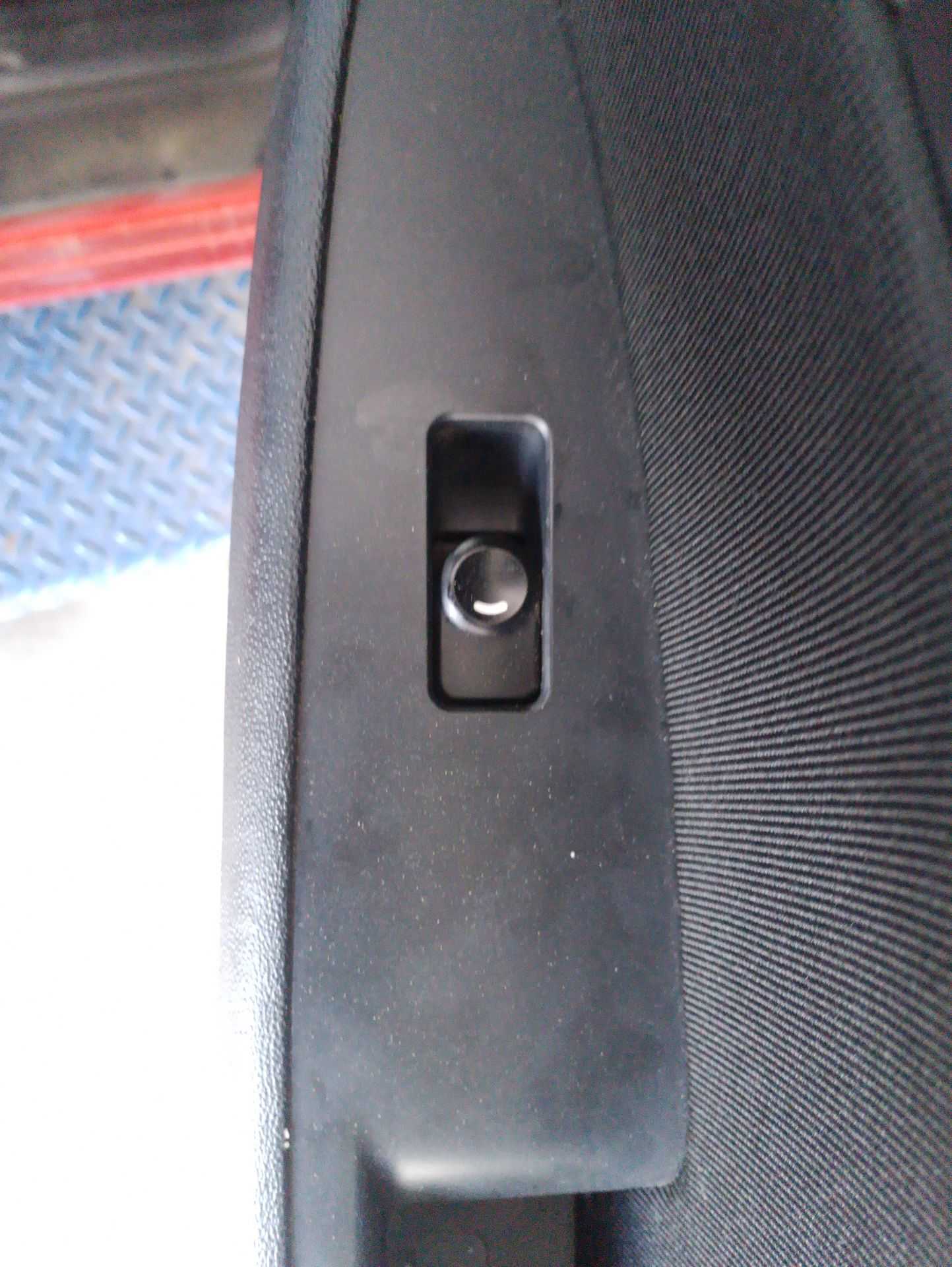 Recambio de mando elevalunas trasero derecho para hyundai i30 classic referencia OEM IAM 935802L000  